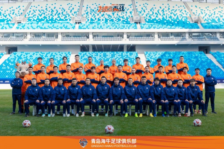  青島海牛一線隊(duì)名單：老將鄭龍、薩里奇坐鎮(zhèn)，金洋洋等新援在列