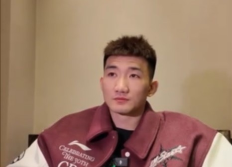  咋形容你和王博的關(guān)系？孫銘徽：像家人 他訓(xùn)練&生活中很照顧我們