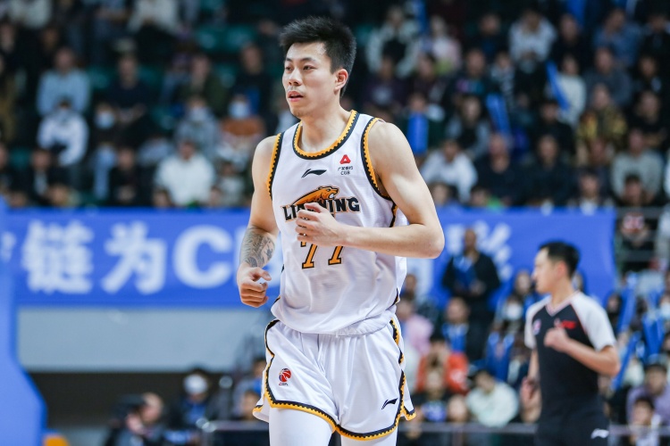  復出還要找狀態(tài)！張鎮(zhèn)麟半場6中1僅拿2分1板4助1斷