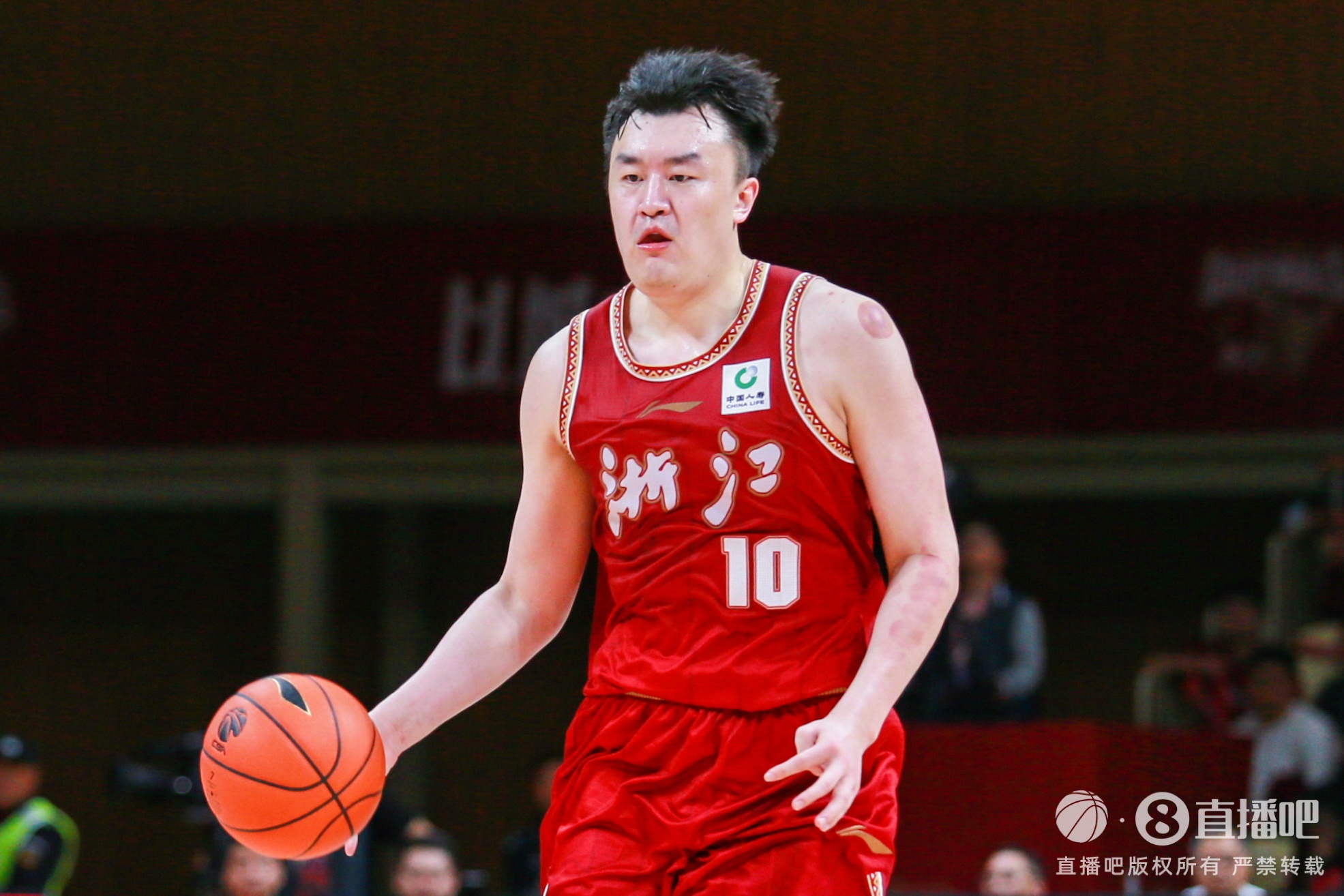  狀態(tài)火熱！劉澤一半場(chǎng)7投5中貢獻(xiàn)11分9板0失誤 正負(fù)值+15