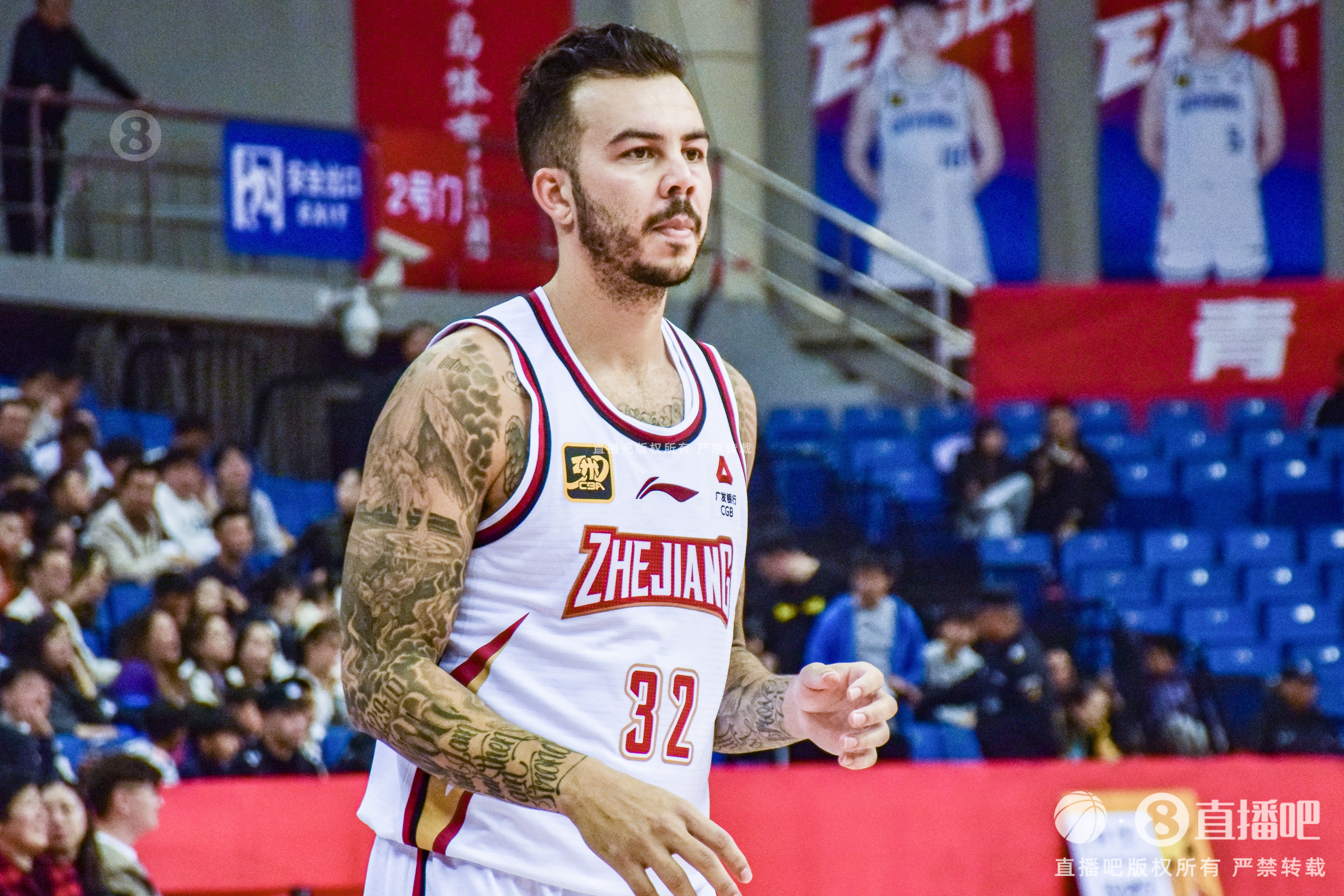  手感炸裂結(jié)果空砍！約克21中13&三分15中7空砍38分 另有6板8助