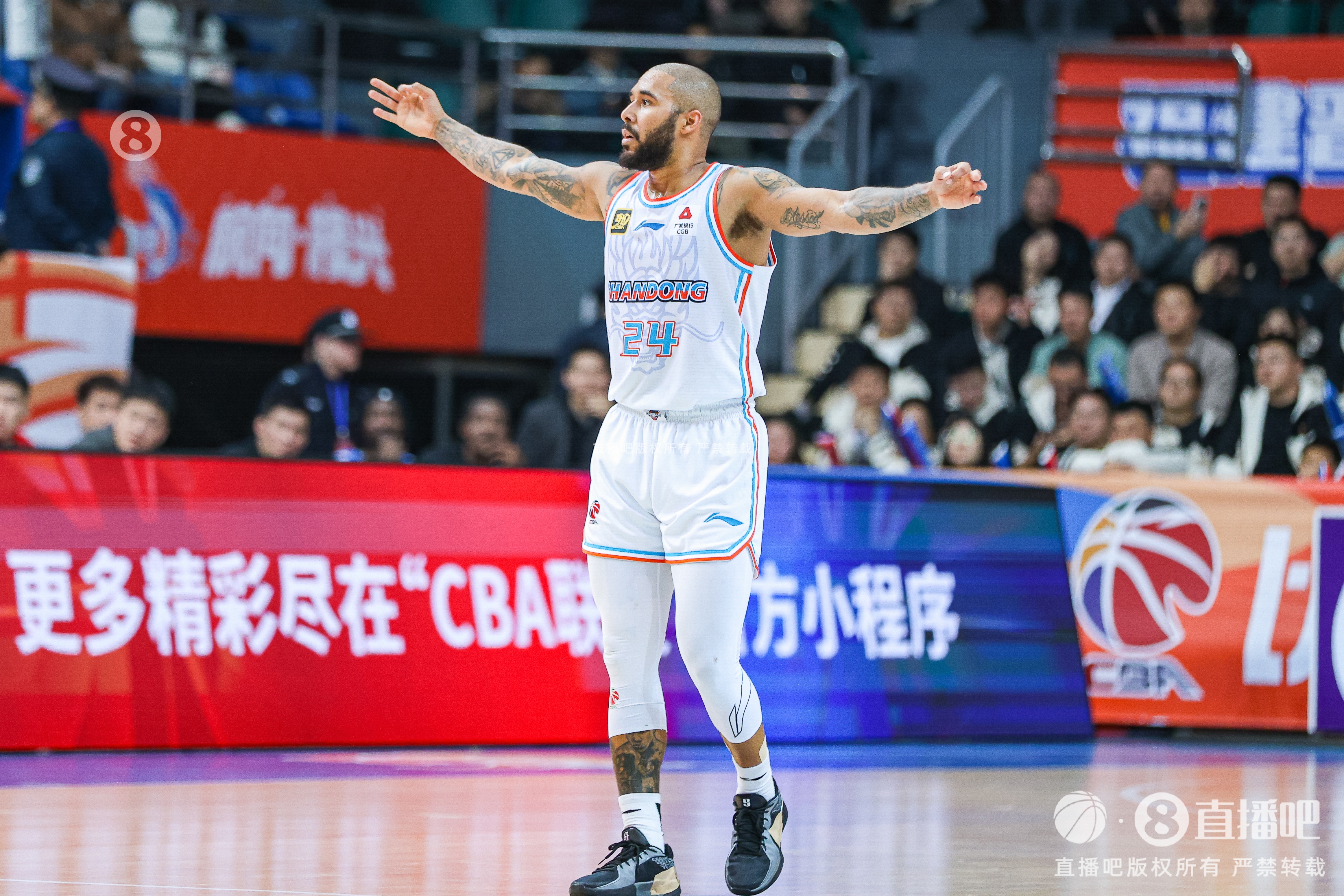  奈何隊友短路！摩爾19中12空砍31分 末節(jié)狂砍22分