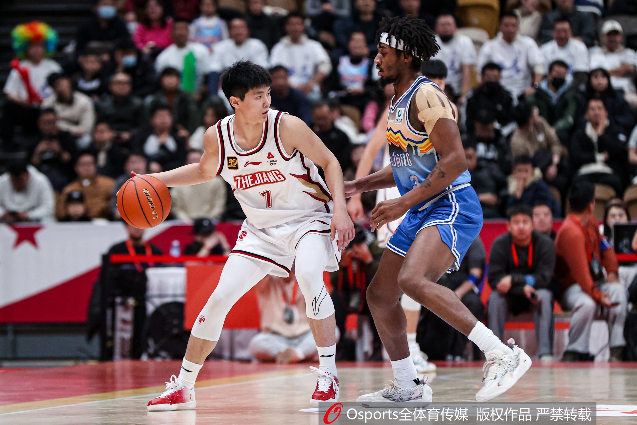  未來(lái)可期！17歲小將李悅洲5中2拿5分1板1斷 單斷外援&壓哨三分
