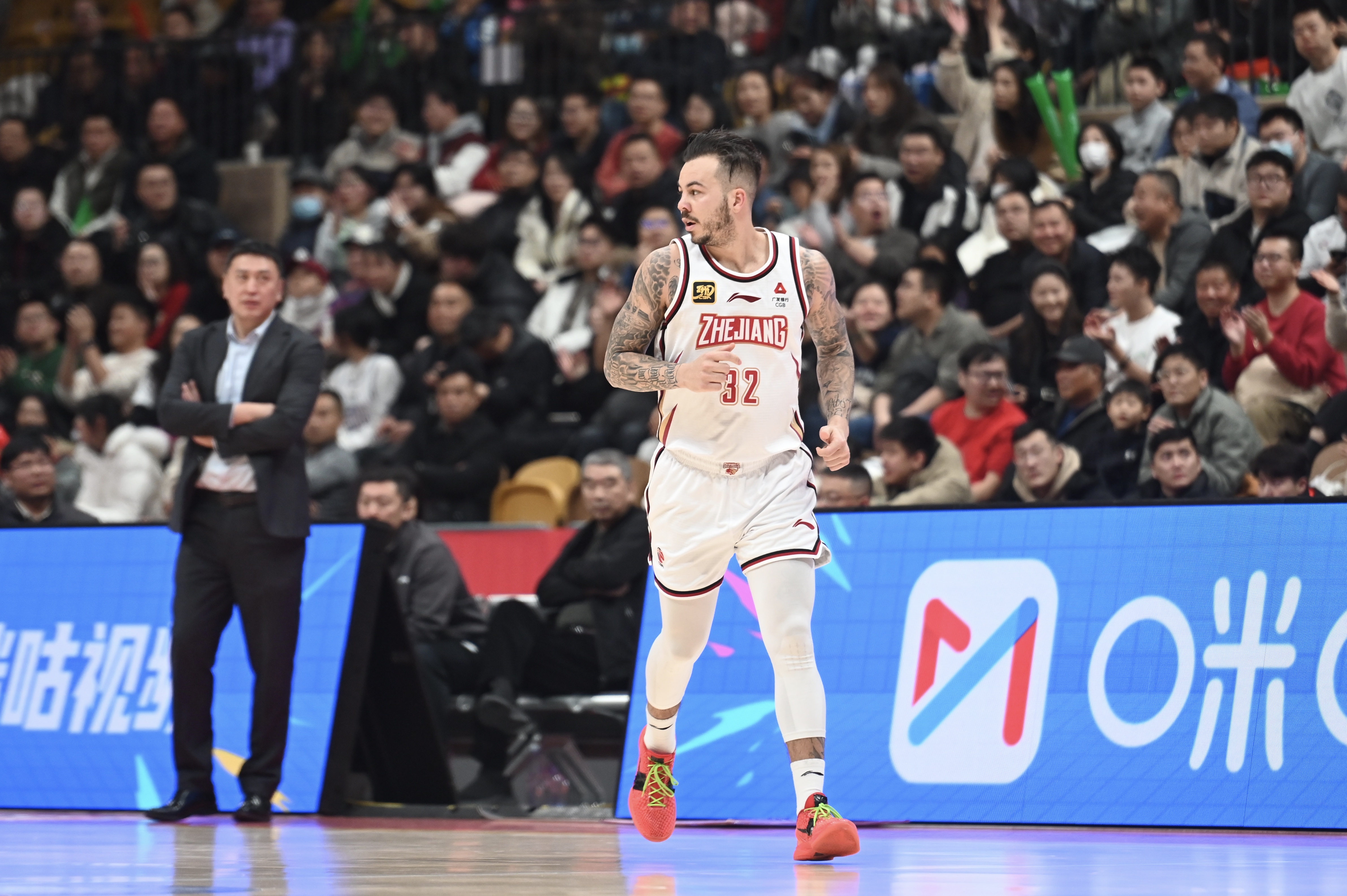  得分爆炸力！約克23中13得34分2板8助4斷 三分11中6