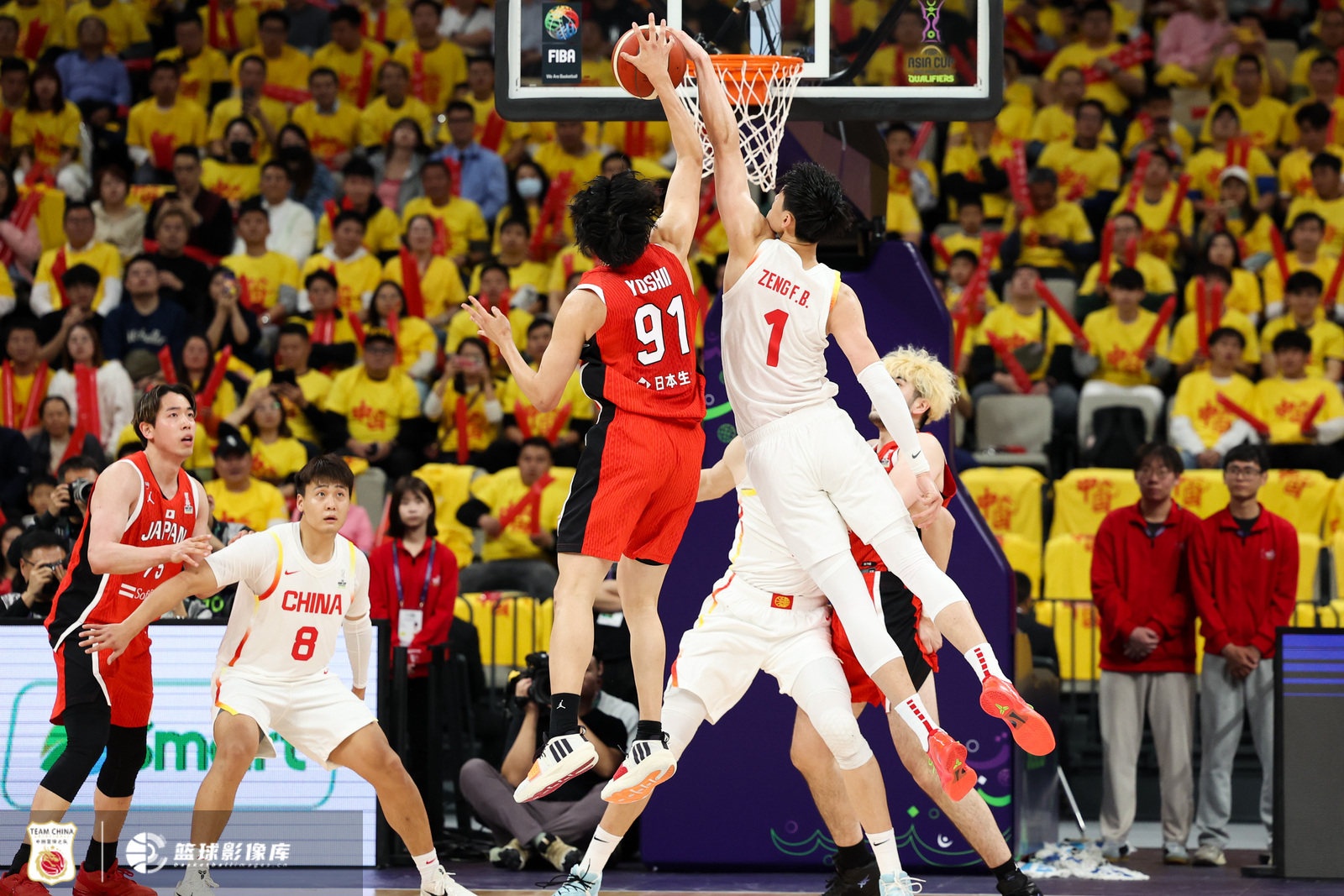  中國男籃內外開花 曾凡博攻防一體在線 中國大勝日本42分！